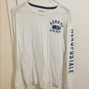 Aeropostale t shirt 💛